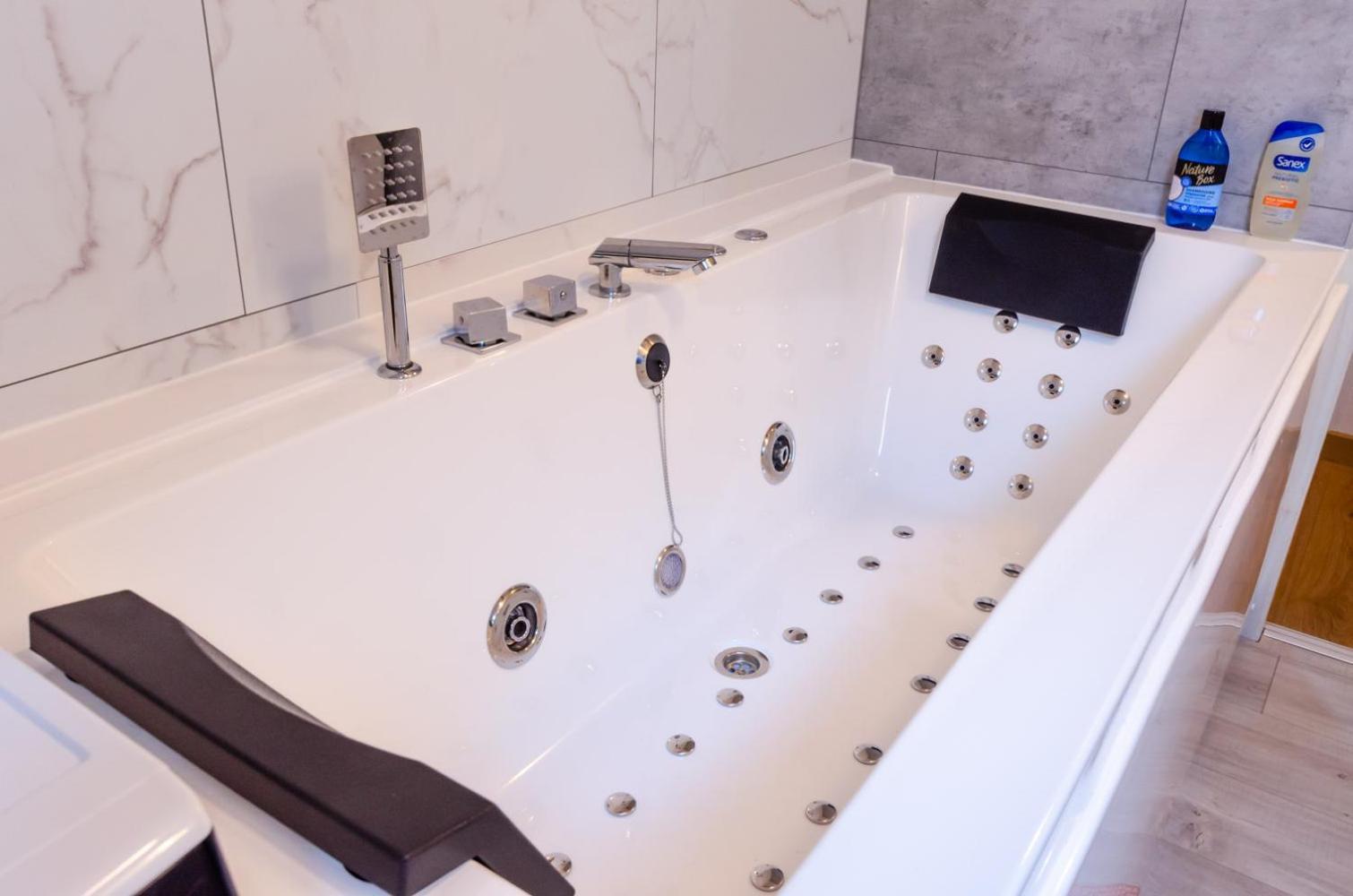 Appartement Balneo-Detente Sainte-Helene-du-Lac Dış mekan fotoğraf